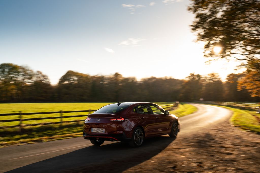 HYUNDAI i30 Fastback